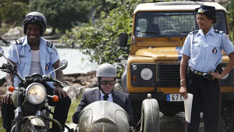 Crimen en el paraíso - Fondo