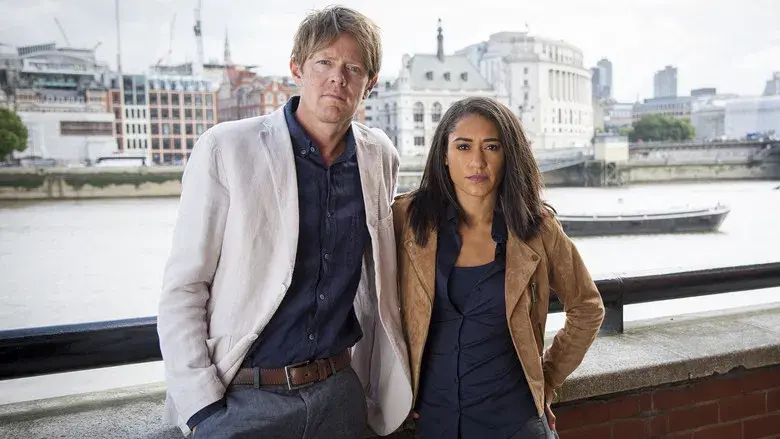 Crimen en el paraíso - Fondo