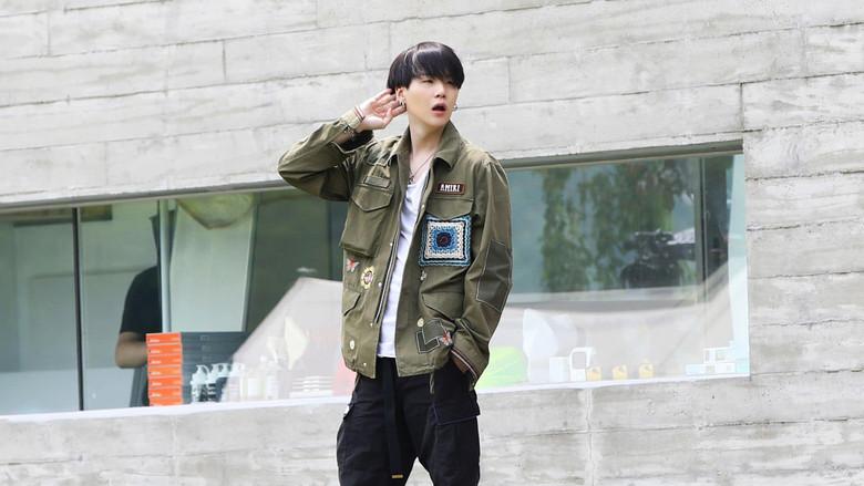 BTS In the SOOP - Fondo