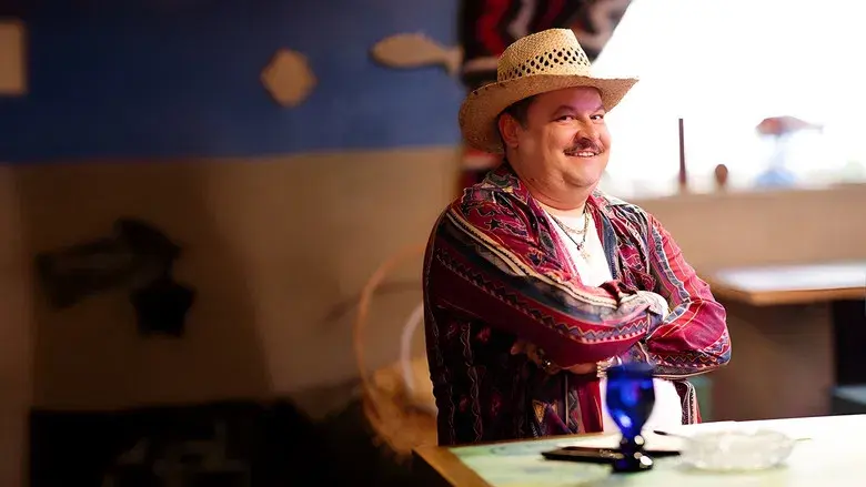 Las Fierbinţi - Fondo