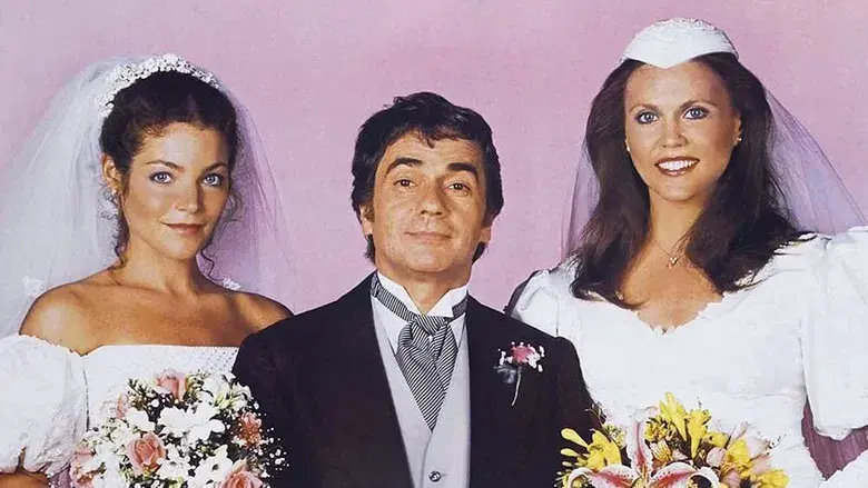 Micki y Maude - Fondo