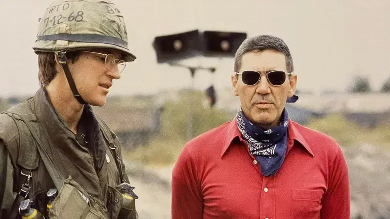 La chaqueta metálica - Fondo