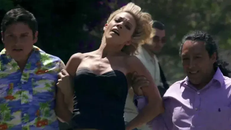 Aurelio y el Cabo intentan rescatar a Mónica