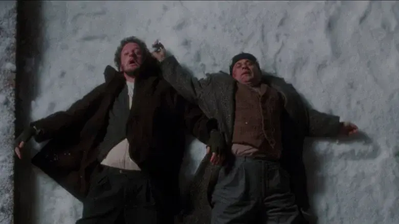 Solo en casa - Fondo