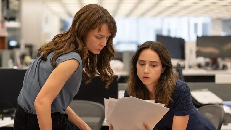 Al descubierto - Fondo