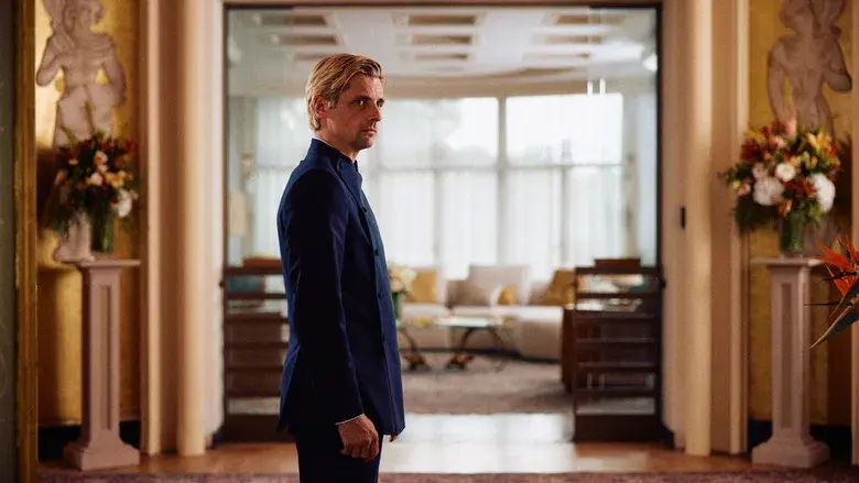 La mujer más rica del mundo - Fondo