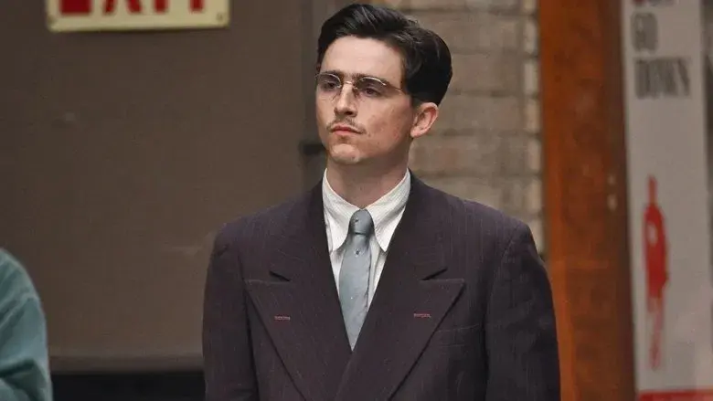 Marty Supreme - Fondo