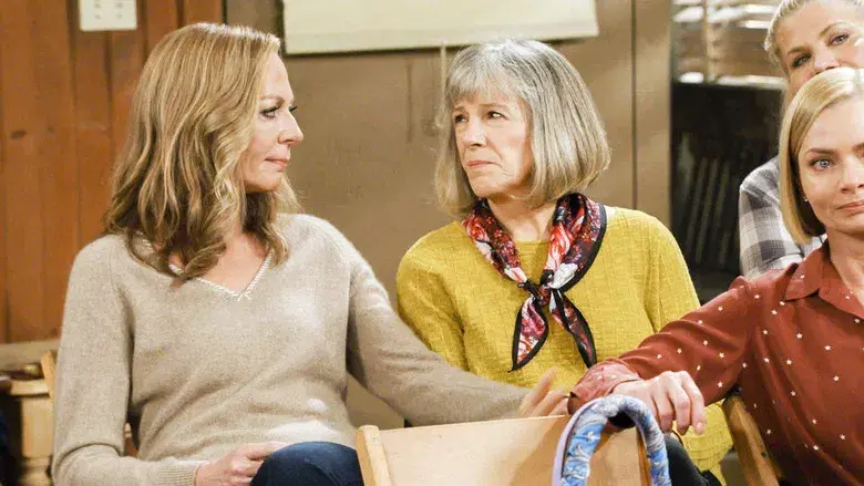 Una gatita enamorada y un minifallo