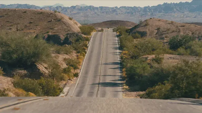 Una batalla tras otra - Fondo