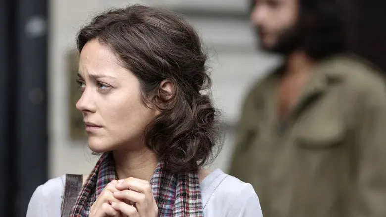 Pequeñas mentiras sin importancia - Fondo