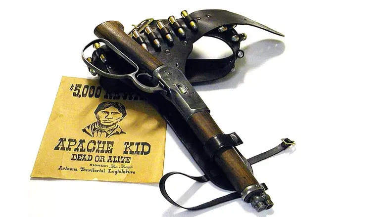 Randall, el justiciero - Fondo