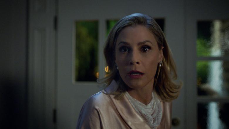 Sangrientos dieciséis - Fondo