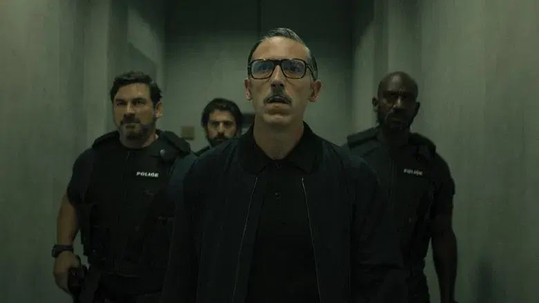 Juego de ladrones 2: Pantera - Fondo