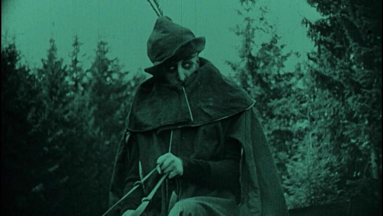 Nosferatu - Fondo