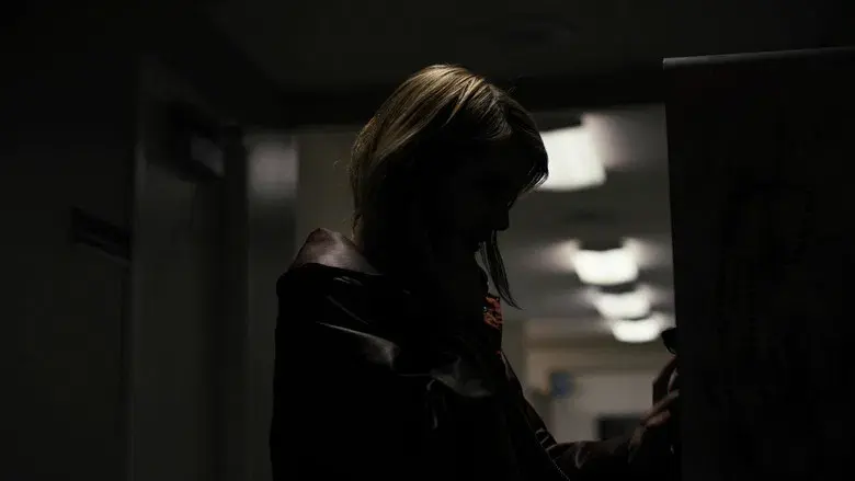 La enviada del mal - Fondo