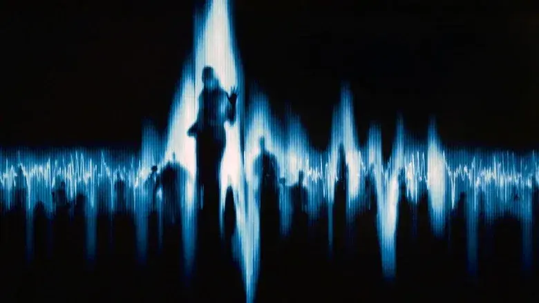 White Noise: Más allá - Fondo
