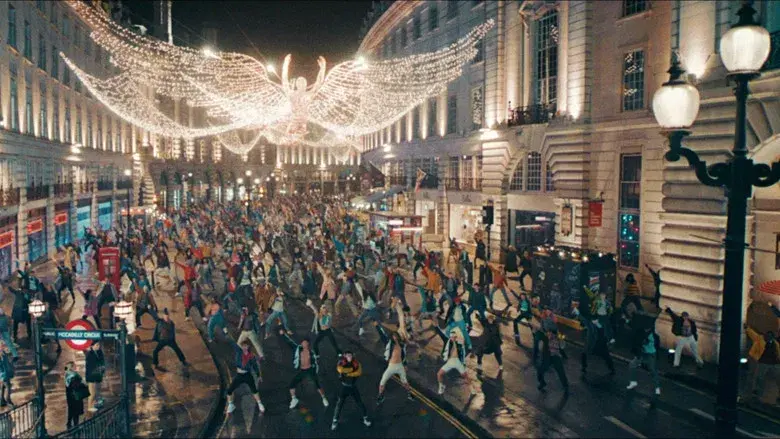 Better Man: La historia de Robbie Williams - Fondo