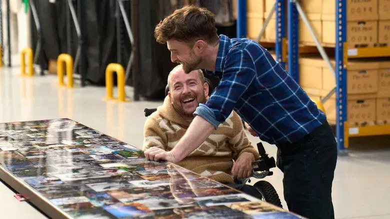 David Holmes: El chico que sobrevivió - Fondo