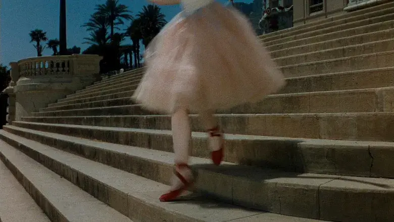 Las zapatillas rojas - Fondo