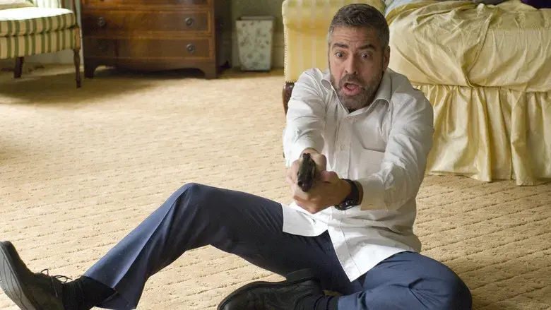 Quemar después de leer - Fondo