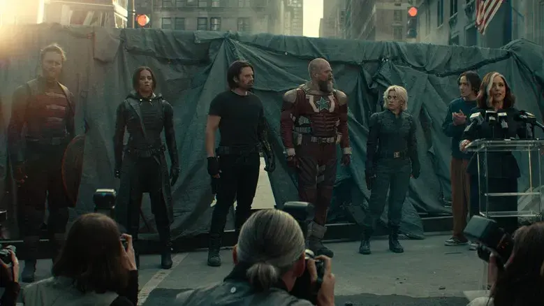 Thunderbolts* - Fondo