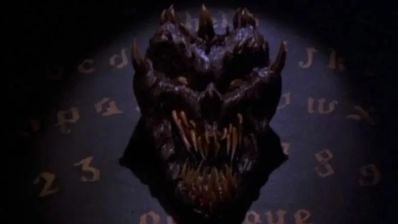 Witchboard 3: La posesión - Fondo