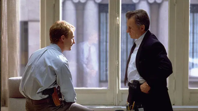 El dragón rojo - Fondo