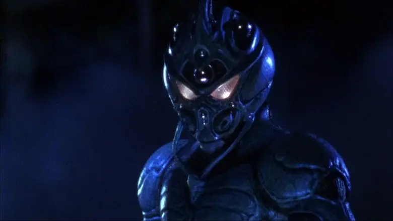 Guyver: Dark Hero - Fondo