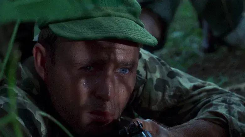 Emboscada en la bahía - Fondo