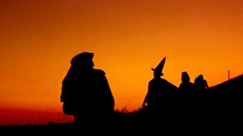 Halloween III: El día de la bruja - Fondo