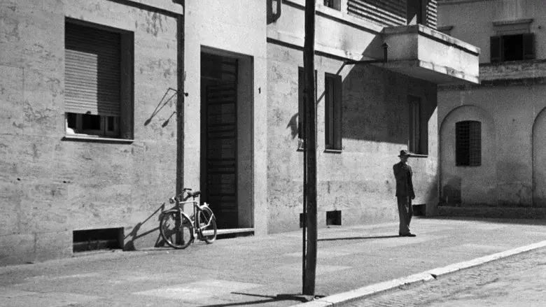 Ladrón de bicicletas - Fondo