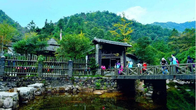 酒是故鄉醇 - Fondo