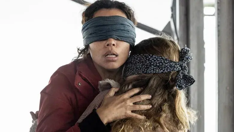 Bird Box Barcelona - Fondo