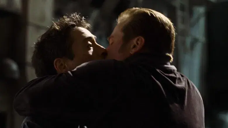 Kiss Kiss Bang Bang - Fondo