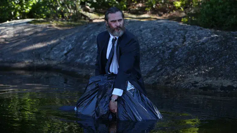 En realidad, nunca estuviste aquí - Fondo