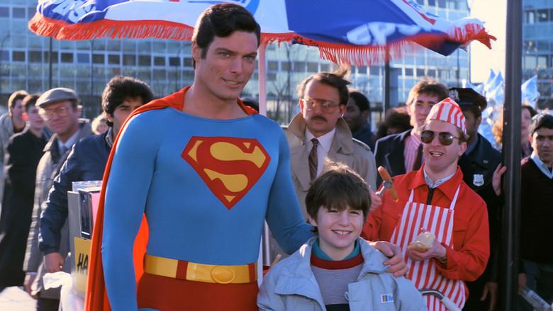 Superman IV: En busca de la paz - Fondo