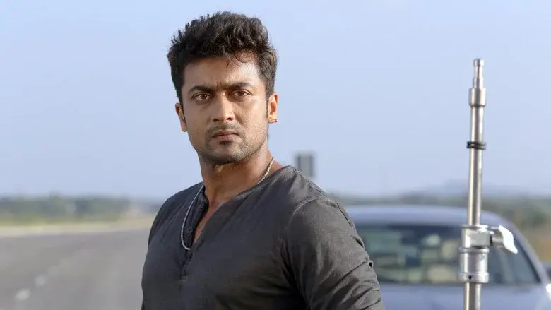 மாஸ் என்கிற மாசிலாமணி - Fondo