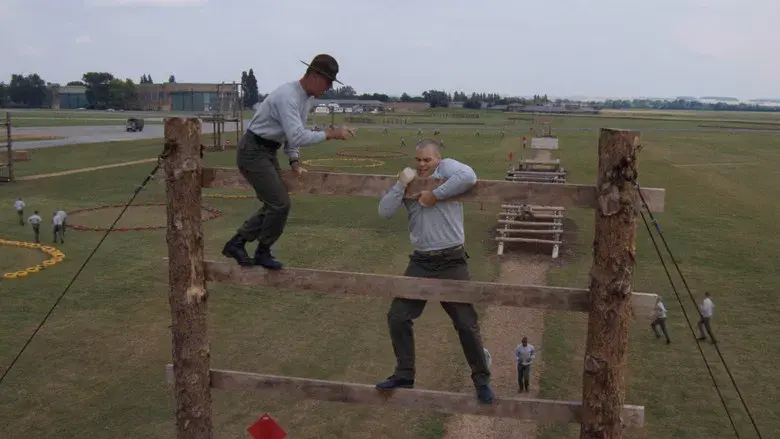 La chaqueta metálica - Fondo