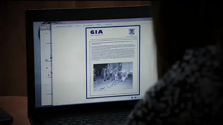 El Chema Venegas es atacado por Aurelio y Chacorta.