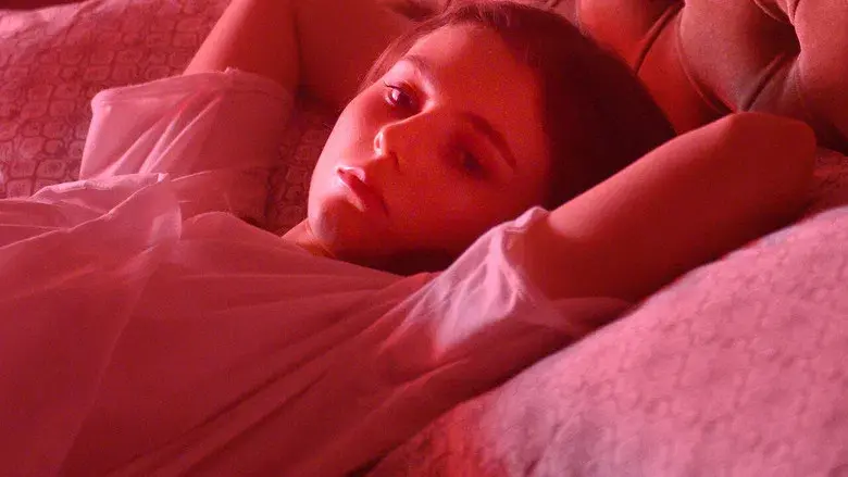 Última noche en el Soho - Fondo