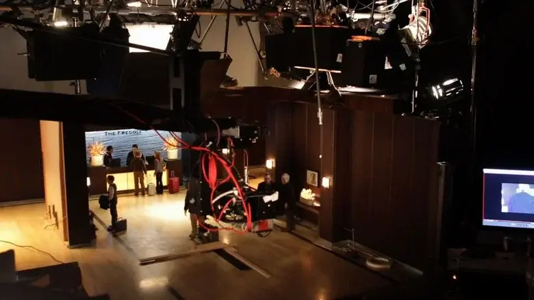 None of Them Are You: Crafting Anomalisa - Fondo