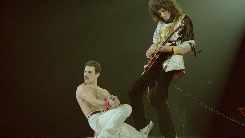Queen Rock Montreal - Fondo