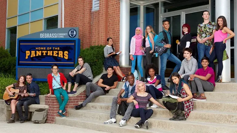 Degrassi: Next Class - Fondo