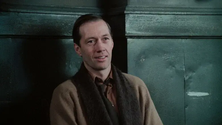 El huevo de la serpiente - Fondo