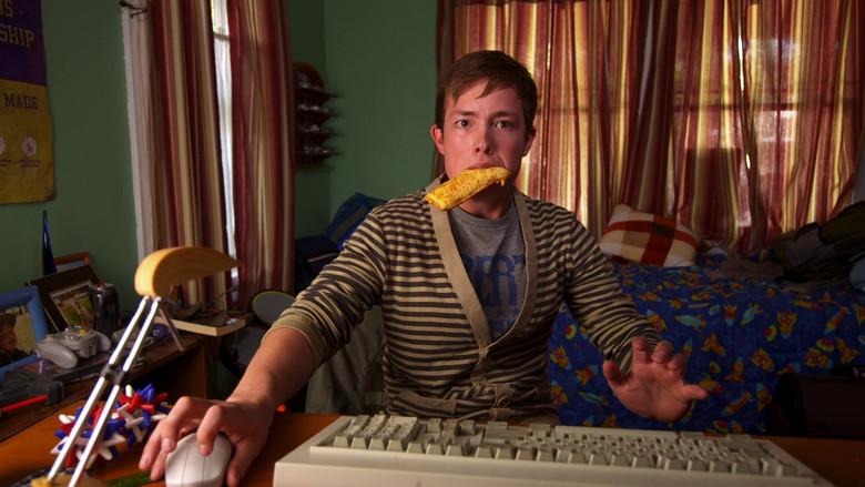 Video Game High School - Fondo