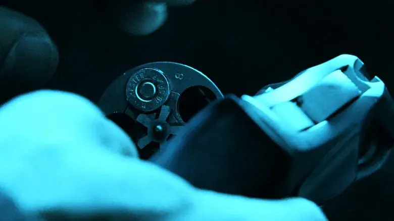 Kiss Kiss Bang Bang - Fondo