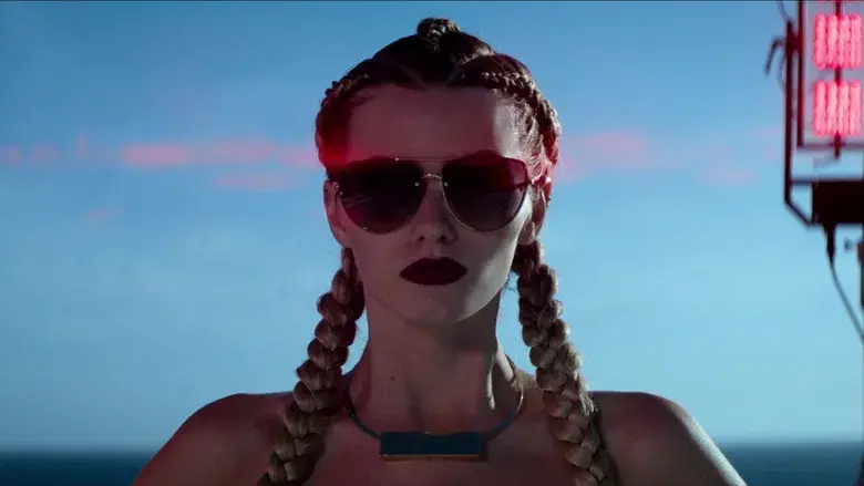The Neon Demon - Fondo