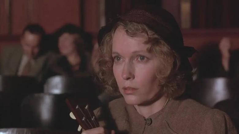 La rosa púrpura de El Cairo - Fondo