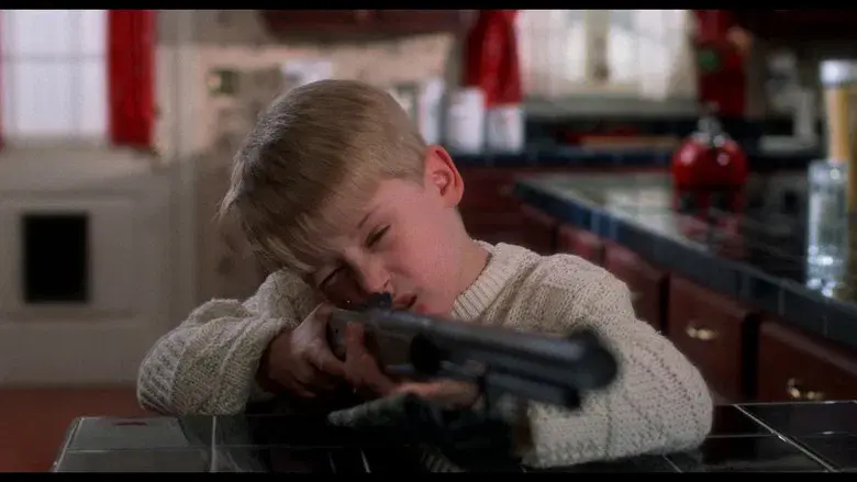 Solo en casa - Fondo