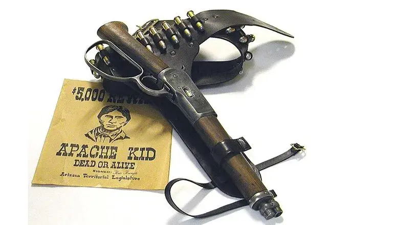 Randall, el justiciero - Fondo